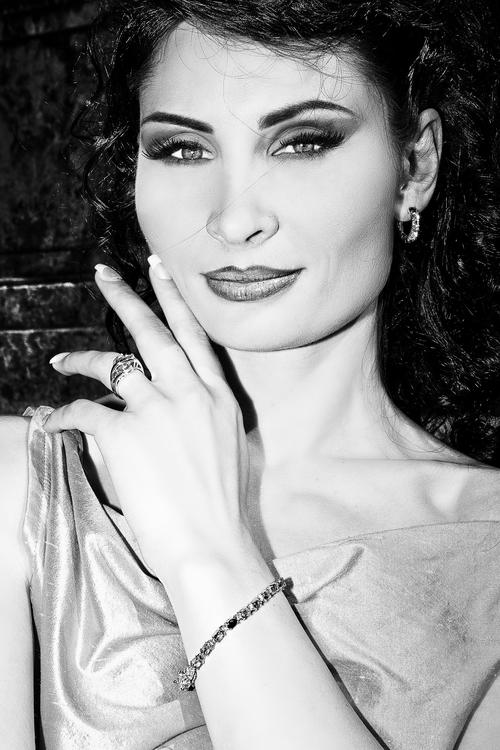 Wanda Liliana Pacifico : next page